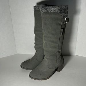 Muk Luks Womens Boots size 8 Greg faux suede 3” heel